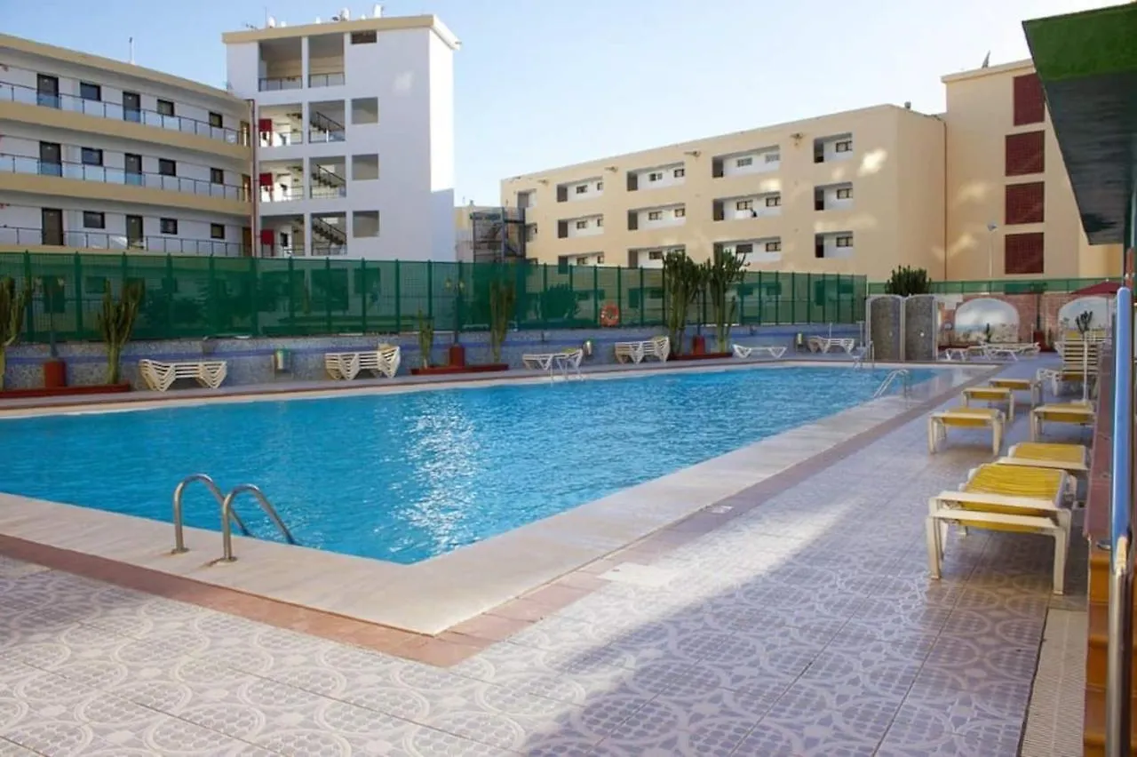 Sunny Cactus Garden Apartment 150M From Beach, Fast Fiber Wifi San Bartolomé